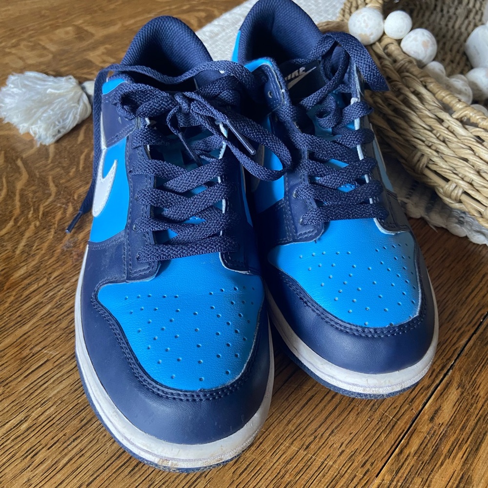 Nike Kids Sneakers in Blue and Navy